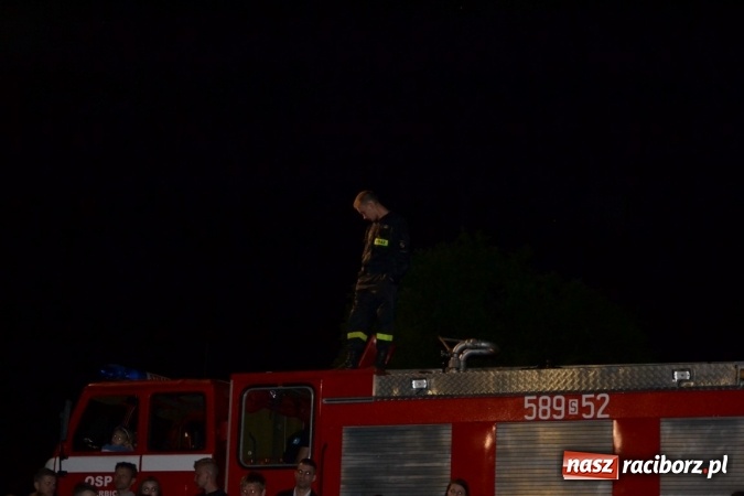 Zdjęcie w galerii na portalu naszraciborz.pl: Nocne zawody strażackie w Bolesławiu. Emocje i frekwencja jak na Euro wiadomości z regionu