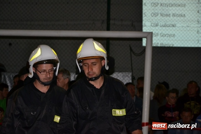 Zdjęcie w galerii na portalu naszraciborz.pl: Nocne zawody strażackie w Bolesławiu. Emocje i frekwencja jak na Euro wiadomości z regionu