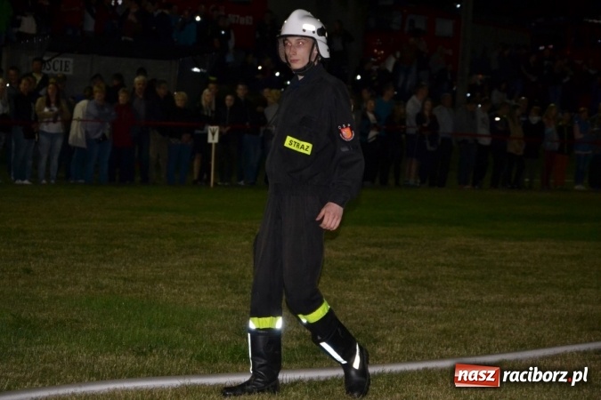 Zdjęcie w galerii na portalu naszraciborz.pl: Nocne zawody strażackie w Bolesławiu. Emocje i frekwencja jak na Euro wiadomości z regionu