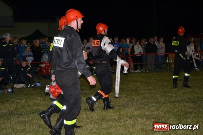 Zdjęcie w galerii na portalu naszraciborz.pl: Nocne zawody strażackie w Bolesławiu. Emocje i frekwencja jak na Euro wiadomości z regionu