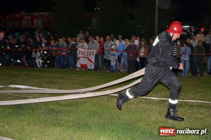 Zdjęcie w galerii na portalu naszraciborz.pl: Nocne zawody strażackie w Bolesławiu. Emocje i frekwencja jak na Euro wiadomości z regionu