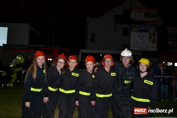 Zdjęcie w galerii na portalu naszraciborz.pl: Nocne zawody strażackie w Bolesławiu. Emocje i frekwencja jak na Euro wiadomości z regionu