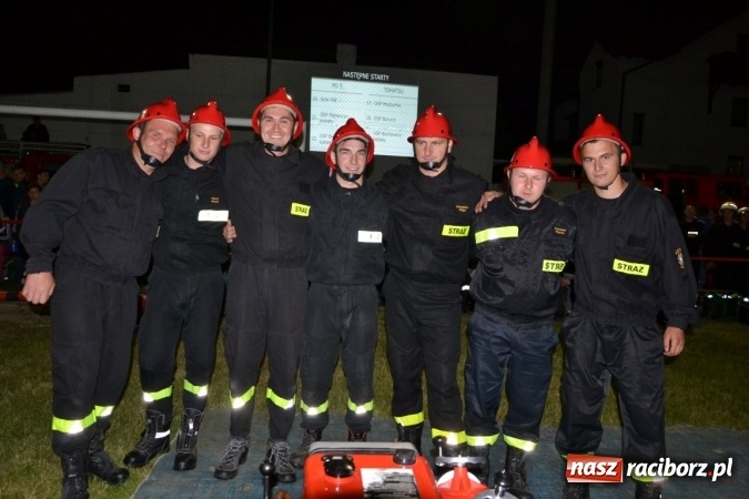 Zdjęcie w galerii na portalu naszraciborz.pl: Nocne zawody strażackie w Bolesławiu. Emocje i frekwencja jak na Euro wiadomości z regionu