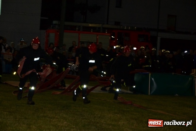 Zdjęcie w galerii na portalu naszraciborz.pl: Nocne zawody strażackie w Bolesławiu. Emocje i frekwencja jak na Euro wiadomości z regionu