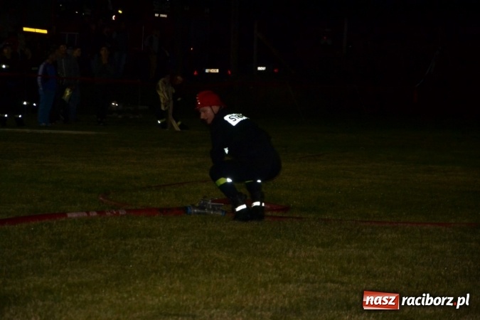 Zdjęcie w galerii na portalu naszraciborz.pl: Nocne zawody strażackie w Bolesławiu. Emocje i frekwencja jak na Euro wiadomości z regionu