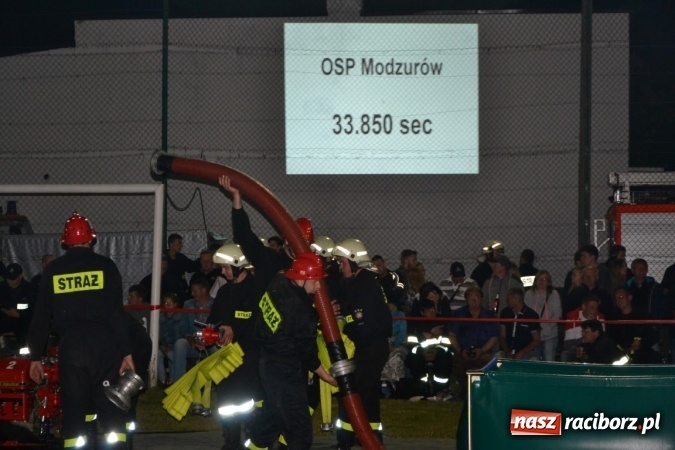 Zdjęcie w galerii na portalu naszraciborz.pl: Nocne zawody strażackie w Bolesławiu. Emocje i frekwencja jak na Euro wiadomości z regionu