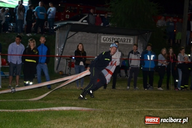 Zdjęcie w galerii na portalu naszraciborz.pl: Nocne zawody strażackie w Bolesławiu. Emocje i frekwencja jak na Euro wiadomości z regionu