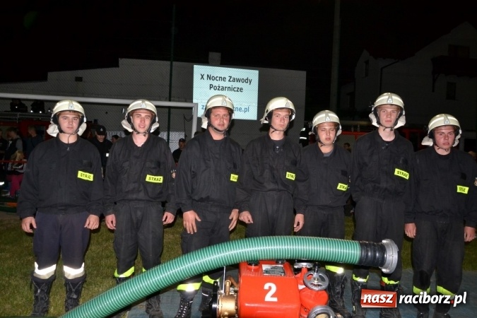 Zdjęcie w galerii na portalu naszraciborz.pl: Nocne zawody strażackie w Bolesławiu. Emocje i frekwencja jak na Euro wiadomości z regionu
