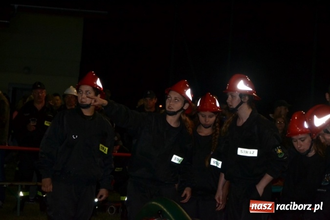 Zdjęcie w galerii na portalu naszraciborz.pl: Nocne zawody strażackie w Bolesławiu. Emocje i frekwencja jak na Euro wiadomości z regionu