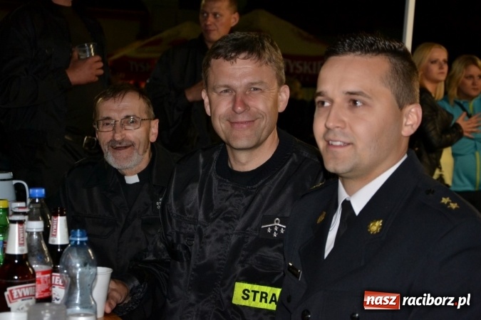 Zdjęcie w galerii na portalu naszraciborz.pl: Nocne zawody strażackie w Bolesławiu. Emocje i frekwencja jak na Euro wiadomości z regionu