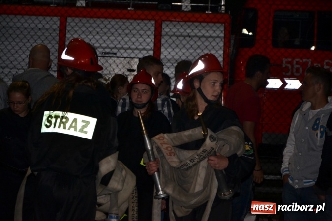 Zdjęcie w galerii na portalu naszraciborz.pl: Nocne zawody strażackie w Bolesławiu. Emocje i frekwencja jak na Euro wiadomości z regionu