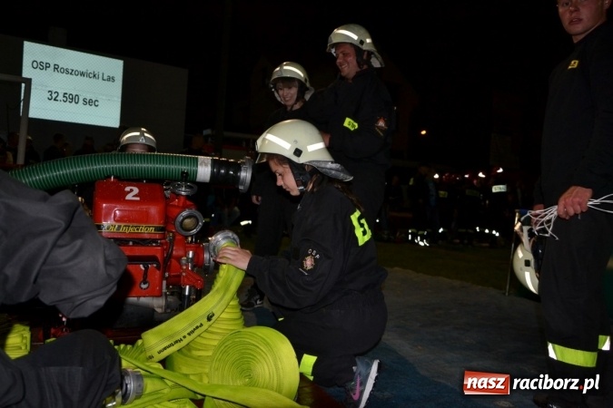 Zdjęcie w galerii na portalu naszraciborz.pl: Nocne zawody strażackie w Bolesławiu. Emocje i frekwencja jak na Euro wiadomości z regionu