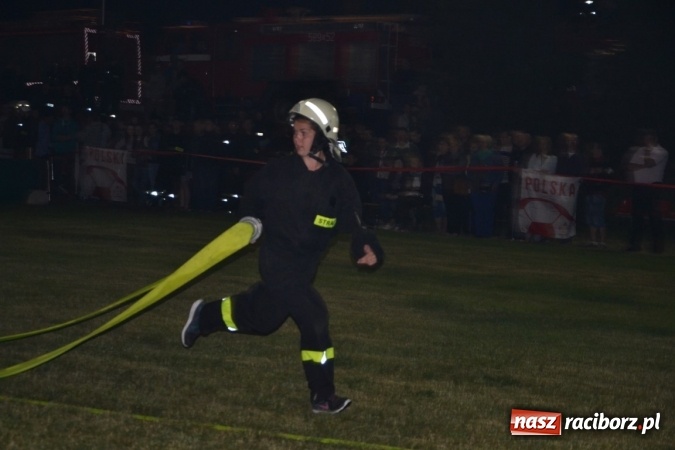 Zdjęcie w galerii na portalu naszraciborz.pl: Nocne zawody strażackie w Bolesławiu. Emocje i frekwencja jak na Euro wiadomości z regionu