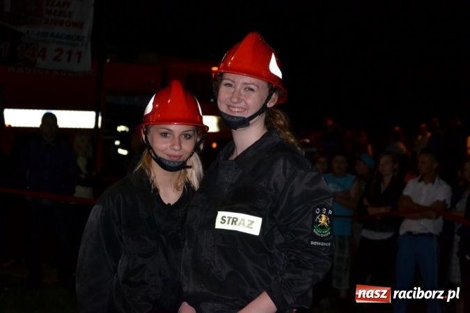 Zdjęcie w galerii na portalu naszraciborz.pl: Nocne zawody strażackie w Bolesławiu. Emocje i frekwencja jak na Euro wiadomości z regionu