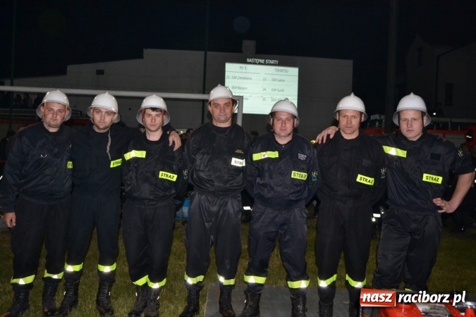 Zdjęcie w galerii na portalu naszraciborz.pl: Nocne zawody strażackie w Bolesławiu. Emocje i frekwencja jak na Euro wiadomości z regionu