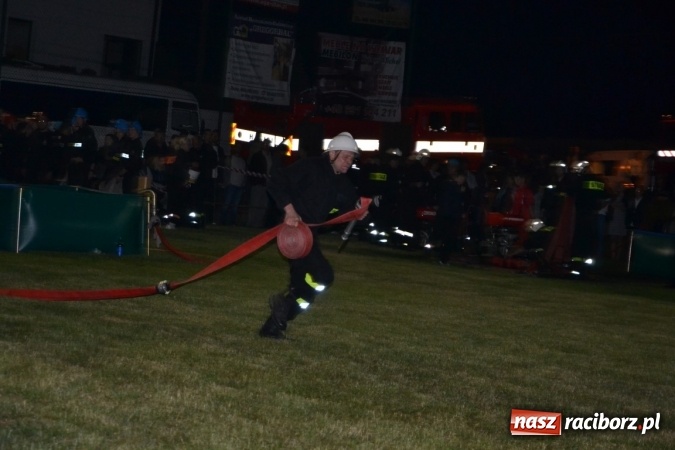 Zdjęcie w galerii na portalu naszraciborz.pl: Nocne zawody strażackie w Bolesławiu. Emocje i frekwencja jak na Euro wiadomości z regionu