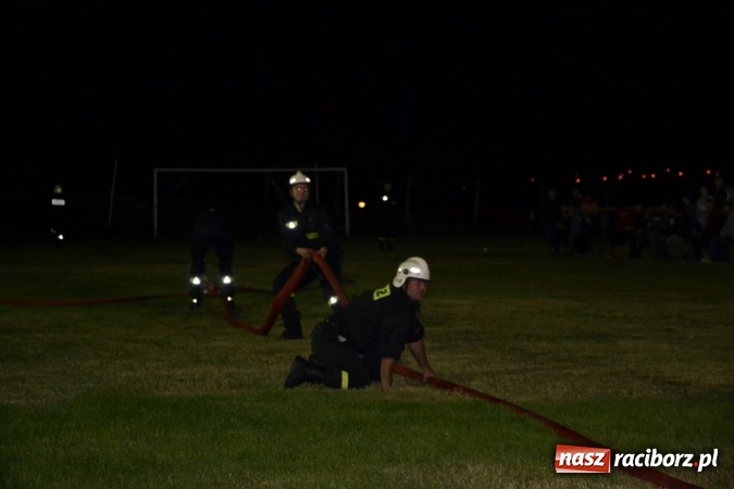 Zdjęcie w galerii na portalu naszraciborz.pl: Nocne zawody strażackie w Bolesławiu. Emocje i frekwencja jak na Euro wiadomości z regionu