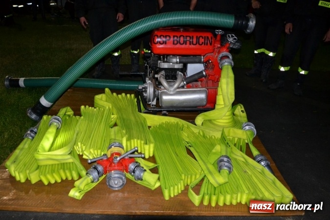 Zdjęcie w galerii na portalu naszraciborz.pl: Nocne zawody strażackie w Bolesławiu. Emocje i frekwencja jak na Euro wiadomości z regionu
