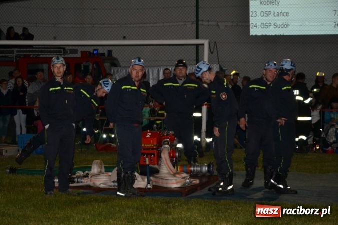 Zdjęcie w galerii na portalu naszraciborz.pl: Nocne zawody strażackie w Bolesławiu. Emocje i frekwencja jak na Euro wiadomości z regionu