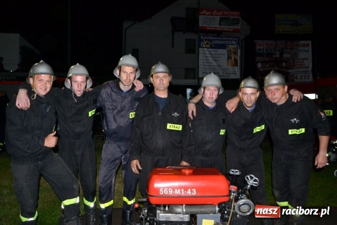 Zdjęcie w galerii na portalu naszraciborz.pl: Nocne zawody strażackie w Bolesławiu. Emocje i frekwencja jak na Euro wiadomości z regionu