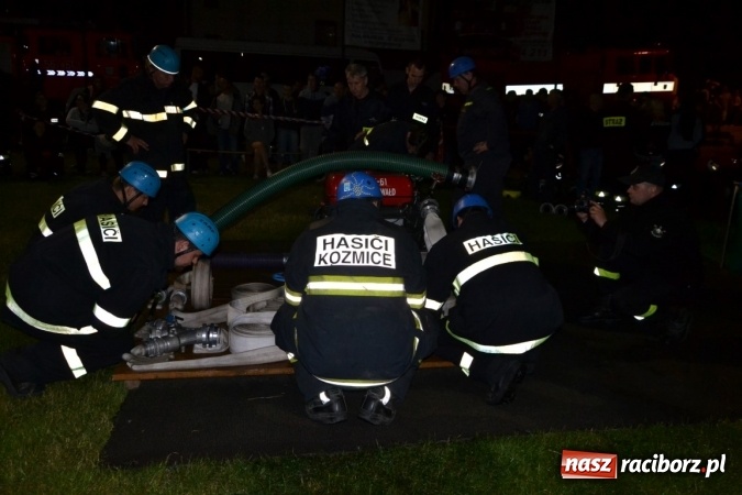 Zdjęcie w galerii na portalu naszraciborz.pl: Nocne zawody strażackie w Bolesławiu. Emocje i frekwencja jak na Euro wiadomości z regionu