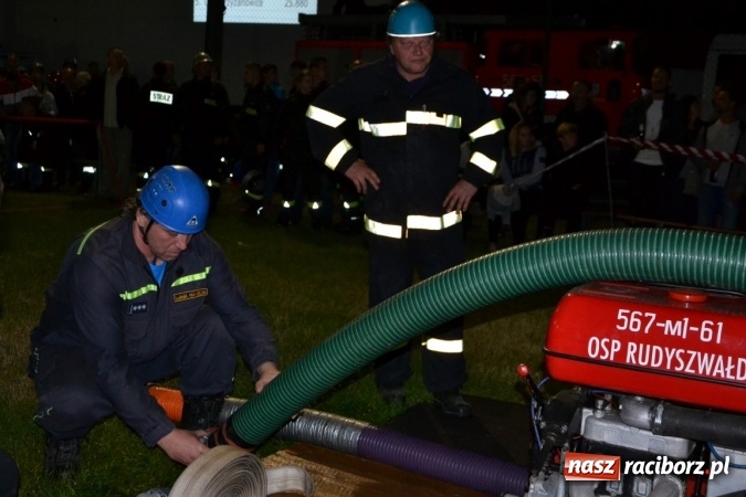 Zdjęcie w galerii na portalu naszraciborz.pl: Nocne zawody strażackie w Bolesławiu. Emocje i frekwencja jak na Euro wiadomości z regionu