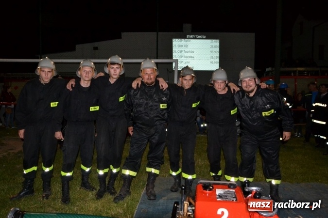 Zdjęcie w galerii na portalu naszraciborz.pl: Nocne zawody strażackie w Bolesławiu. Emocje i frekwencja jak na Euro wiadomości z regionu