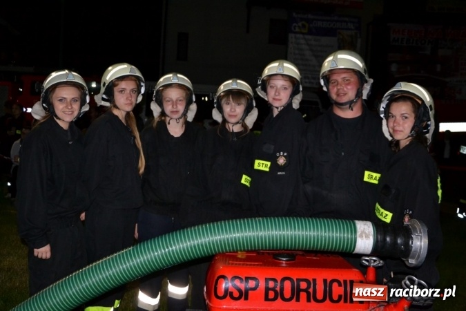 Zdjęcie w galerii na portalu naszraciborz.pl: Nocne zawody strażackie w Bolesławiu. Emocje i frekwencja jak na Euro wiadomości z regionu