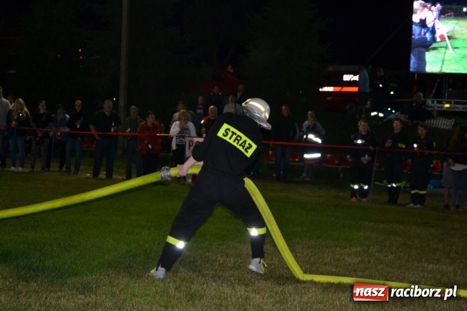 Zdjęcie w galerii na portalu naszraciborz.pl: Nocne zawody strażackie w Bolesławiu. Emocje i frekwencja jak na Euro wiadomości z regionu