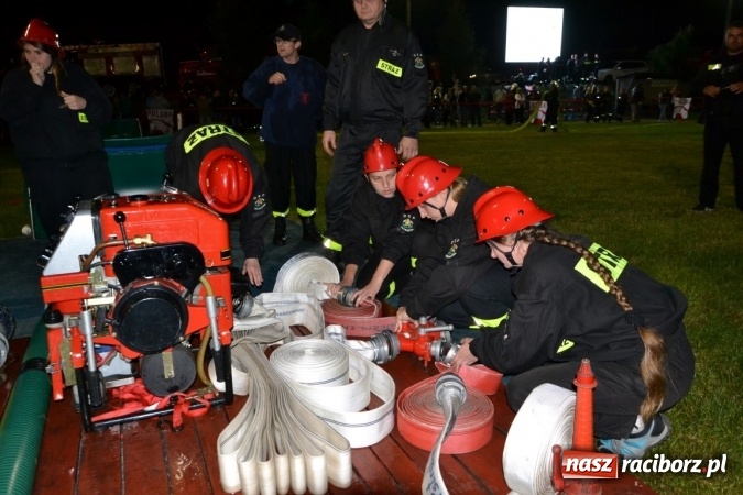 Zdjęcie w galerii na portalu naszraciborz.pl: Nocne zawody strażackie w Bolesławiu. Emocje i frekwencja jak na Euro wiadomości z regionu