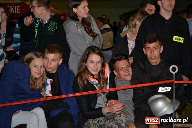 Zdjęcie w galerii na portalu naszraciborz.pl: Nocne zawody strażackie w Bolesławiu. Emocje i frekwencja jak na Euro wiadomości z regionu