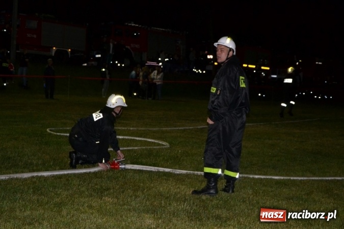 Zdjęcie w galerii na portalu naszraciborz.pl: Nocne zawody strażackie w Bolesławiu. Emocje i frekwencja jak na Euro wiadomości z regionu