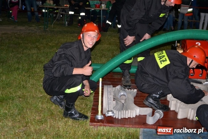 Zdjęcie w galerii na portalu naszraciborz.pl: Nocne zawody strażackie w Bolesławiu. Emocje i frekwencja jak na Euro wiadomości z regionu