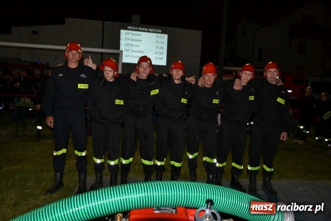 Zdjęcie w galerii na portalu naszraciborz.pl: Nocne zawody strażackie w Bolesławiu. Emocje i frekwencja jak na Euro wiadomości z regionu