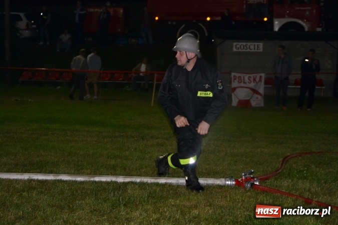 Zdjęcie w galerii na portalu naszraciborz.pl: Nocne zawody strażackie w Bolesławiu. Emocje i frekwencja jak na Euro wiadomości z regionu