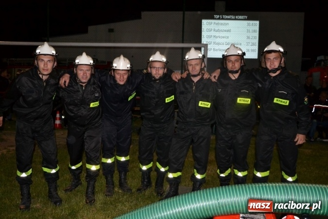 Zdjęcie w galerii na portalu naszraciborz.pl: Nocne zawody strażackie w Bolesławiu. Emocje i frekwencja jak na Euro wiadomości z regionu