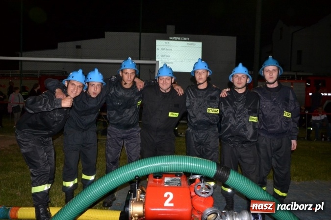 Zdjęcie w galerii na portalu naszraciborz.pl: Nocne zawody strażackie w Bolesławiu. Emocje i frekwencja jak na Euro wiadomości z regionu