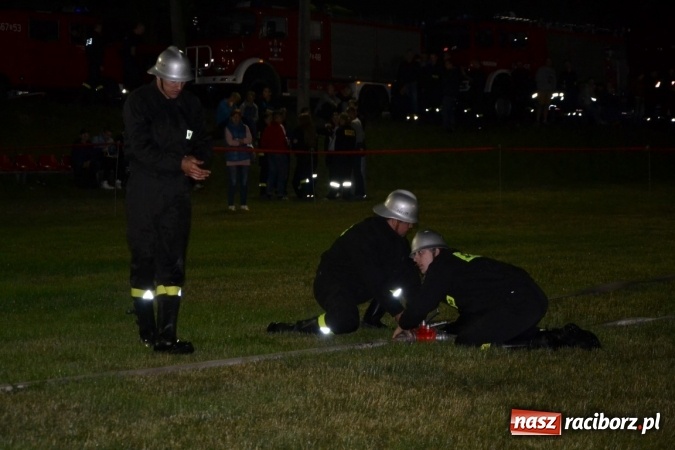 Zdjęcie w galerii na portalu naszraciborz.pl: Nocne zawody strażackie w Bolesławiu. Emocje i frekwencja jak na Euro wiadomości z regionu