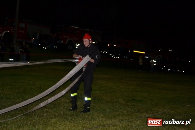 Zdjęcie w galerii na portalu naszraciborz.pl: Nocne zawody strażackie w Bolesławiu. Emocje i frekwencja jak na Euro wiadomości z regionu