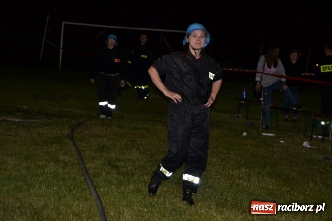 Zdjęcie w galerii na portalu naszraciborz.pl: Nocne zawody strażackie w Bolesławiu. Emocje i frekwencja jak na Euro wiadomości z regionu