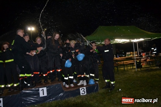 Zdjęcie w galerii na portalu naszraciborz.pl: Nocne zawody strażackie w Bolesławiu. Emocje i frekwencja jak na Euro wiadomości z regionu