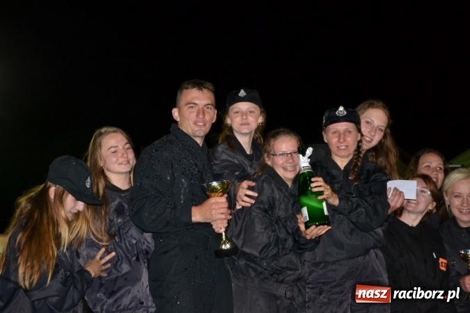 Zdjęcie w galerii na portalu naszraciborz.pl: Nocne zawody strażackie w Bolesławiu. Emocje i frekwencja jak na Euro wiadomości z regionu
