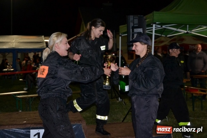 Zdjęcie w galerii na portalu naszraciborz.pl: Nocne zawody strażackie w Bolesławiu. Emocje i frekwencja jak na Euro wiadomości z regionu