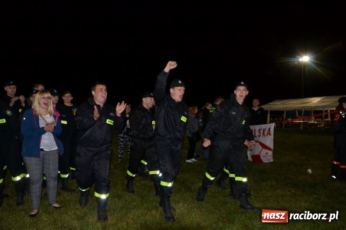Zdjęcie w galerii na portalu naszraciborz.pl: Nocne zawody strażackie w Bolesławiu. Emocje i frekwencja jak na Euro wiadomości z regionu