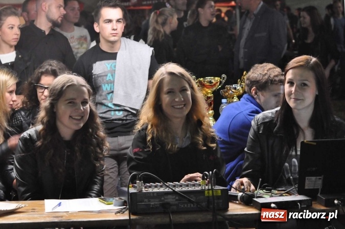 Zdjęcie w galerii na portalu naszraciborz.pl: Nocne zawody strażackie w Bolesławiu. Emocje i frekwencja jak na Euro wiadomości z regionu