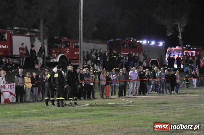 Zdjęcie w galerii na portalu naszraciborz.pl: Nocne zawody strażackie w Bolesławiu. Emocje i frekwencja jak na Euro wiadomości z regionu