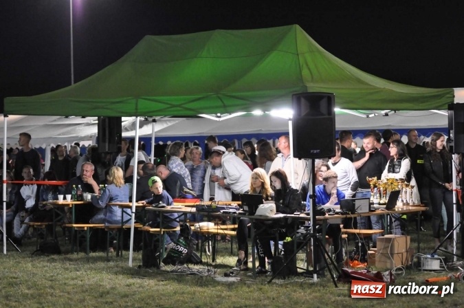 Zdjęcie w galerii na portalu naszraciborz.pl: Nocne zawody strażackie w Bolesławiu. Emocje i frekwencja jak na Euro wiadomości z regionu