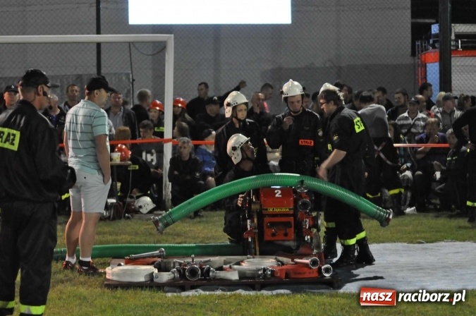 Zdjęcie w galerii na portalu naszraciborz.pl: Nocne zawody strażackie w Bolesławiu. Emocje i frekwencja jak na Euro wiadomości z regionu