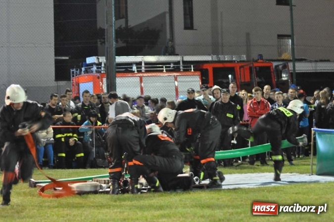 Zdjęcie w galerii na portalu naszraciborz.pl: Nocne zawody strażackie w Bolesławiu. Emocje i frekwencja jak na Euro wiadomości z regionu