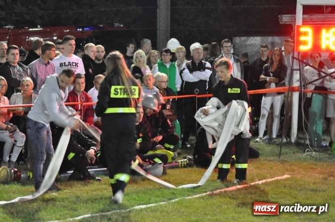 Zdjęcie w galerii na portalu naszraciborz.pl: Nocne zawody strażackie w Bolesławiu. Emocje i frekwencja jak na Euro wiadomości z regionu